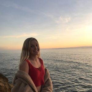 Meet your Posher, Carly